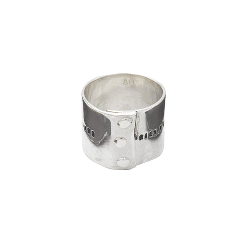 BAGUE LARGE RIVETEE