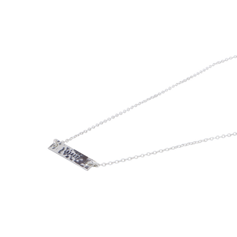COLLIER PLAQUE "AIMER"