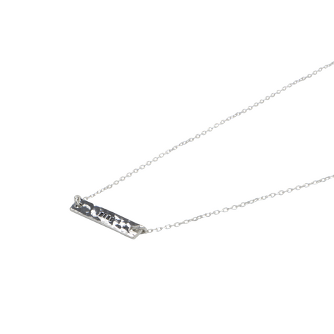 COLLIER PLAQUE "REVER"