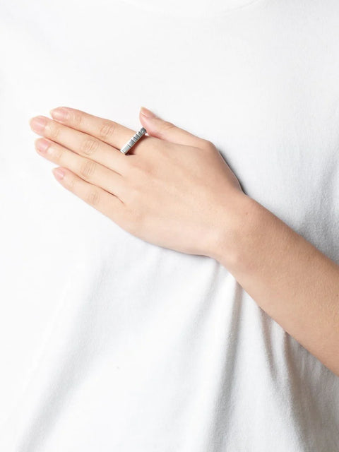 BAGUE "LOVE" CARRÉE
