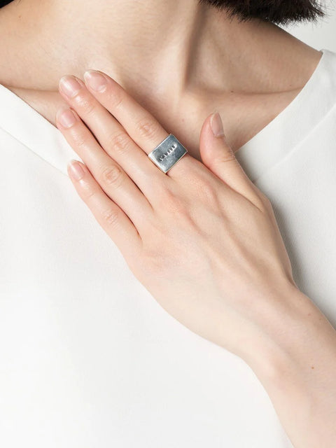 BAGUE CARRÉE "L'AMOUR"