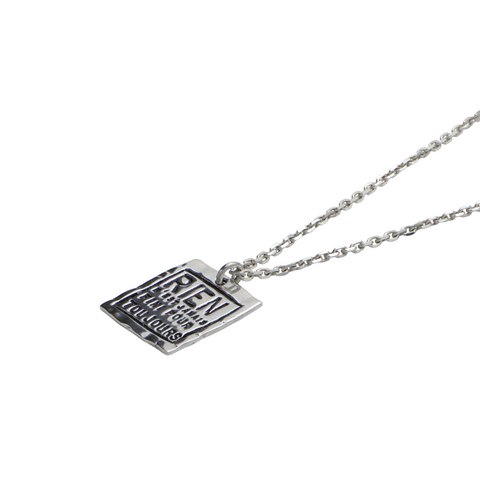 PENDENTIF " RIEN N’EST JAMAIS FINI POUR TOUJOURS "